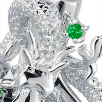 Vinqui Coiling Dragon Pendant
